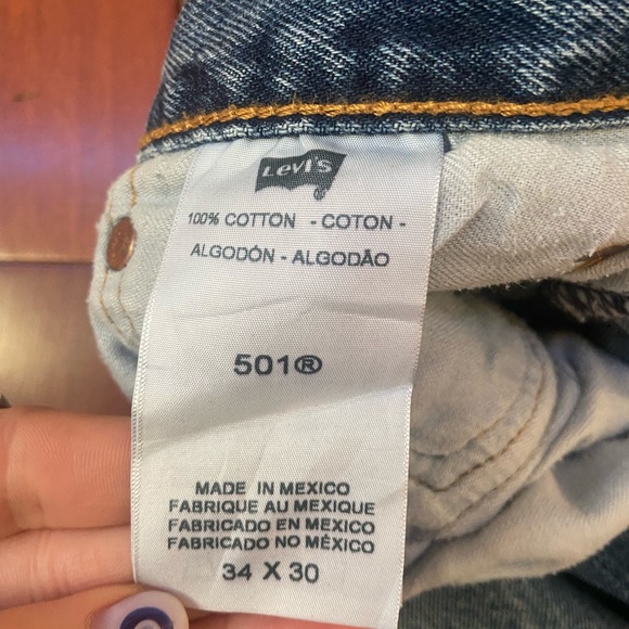 Levi’s Hi Rise Jeans - Picture 5 of 5